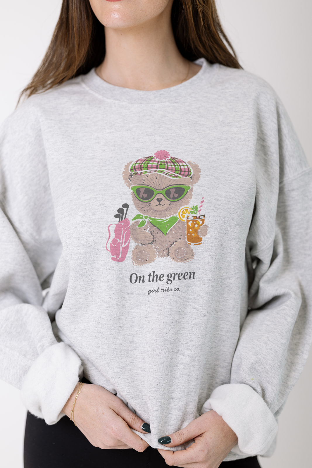 Golfer Bear Crewneck in Ash