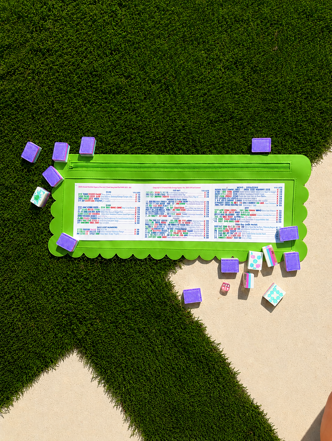 Mahjong Card Holder - Green Scallops STANDARD SIZE