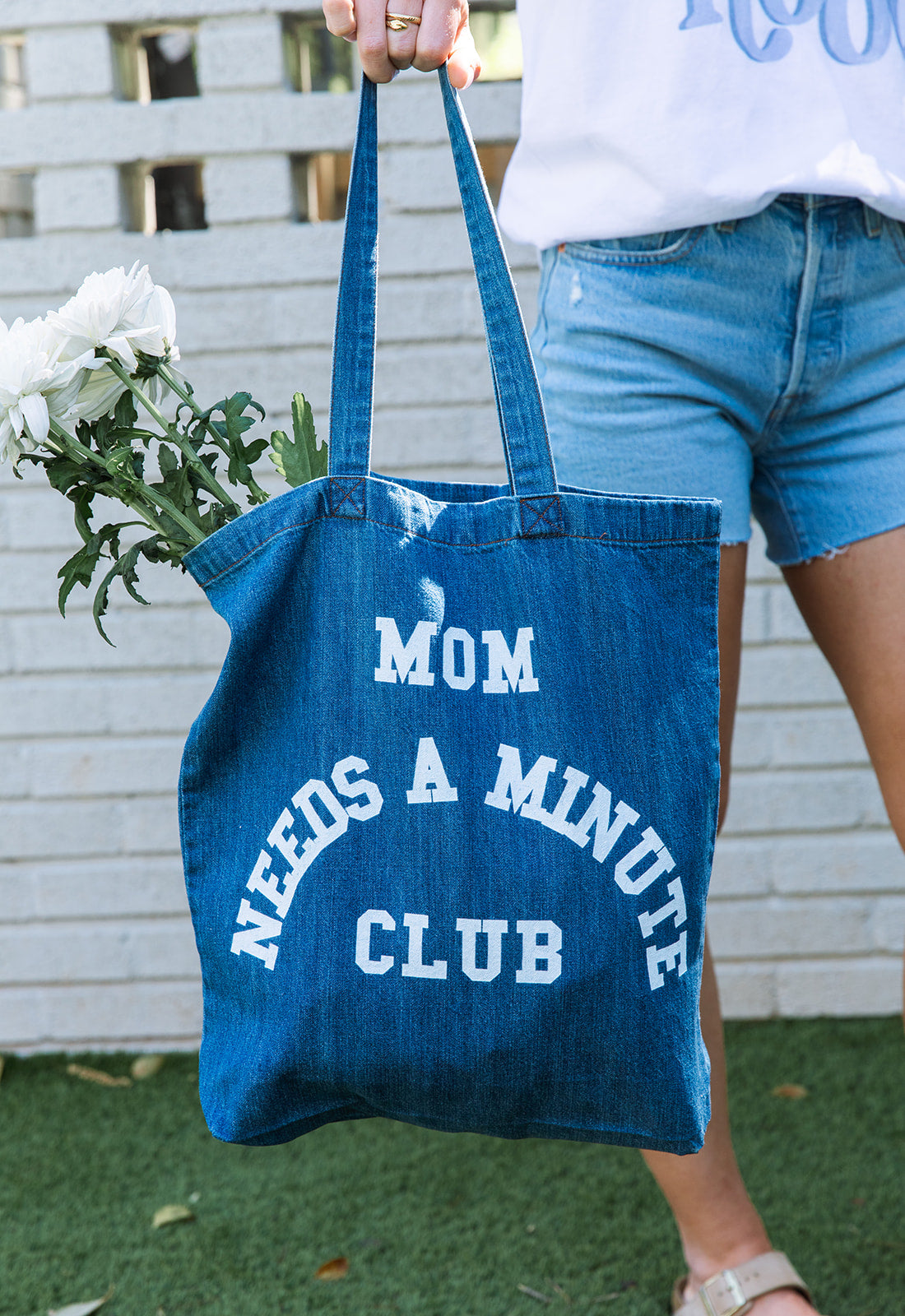 Mom Needs A Minute Tote- Girl Tribe Co. Cool Mom Club 