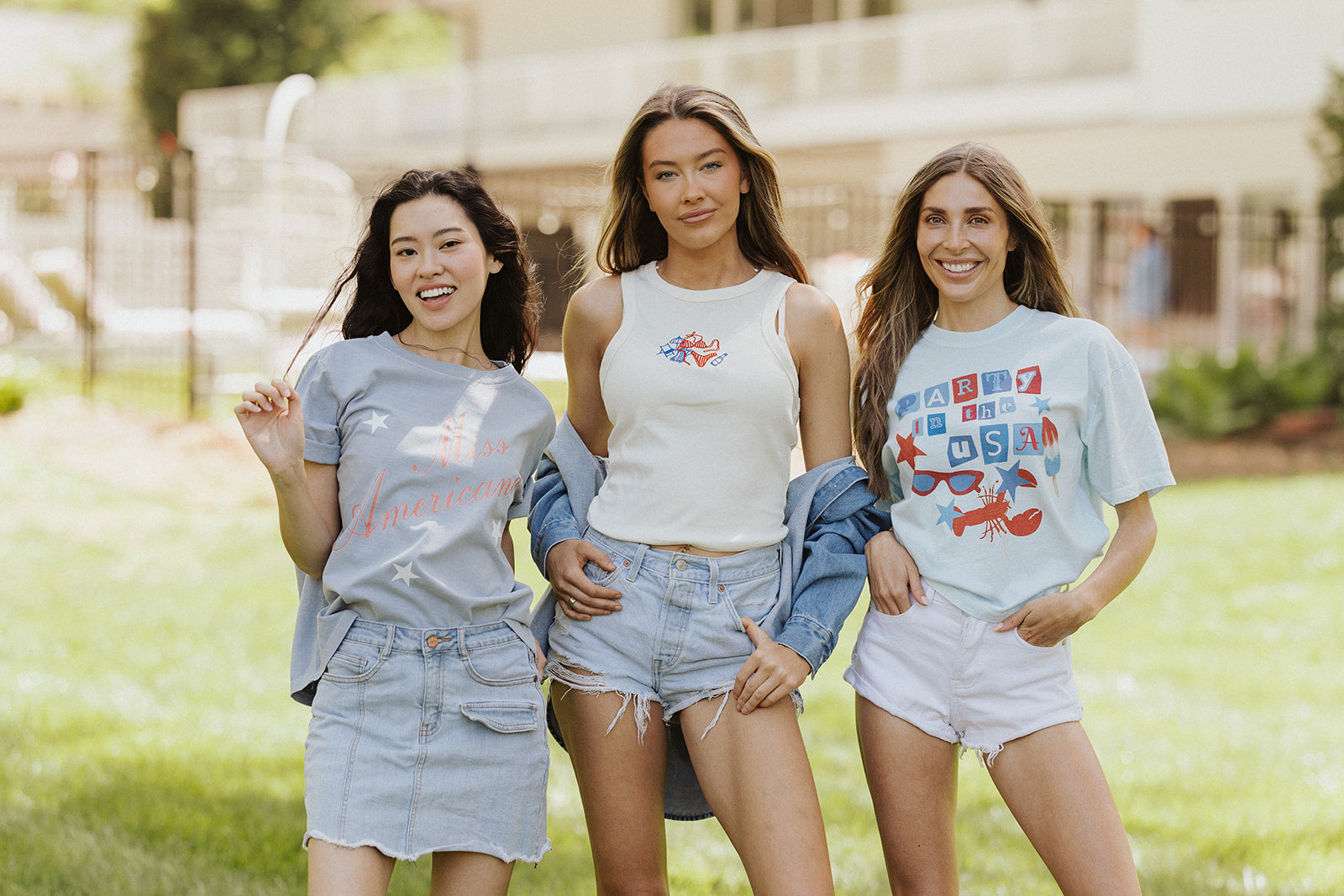 Miss Americana Star Cropped Tee