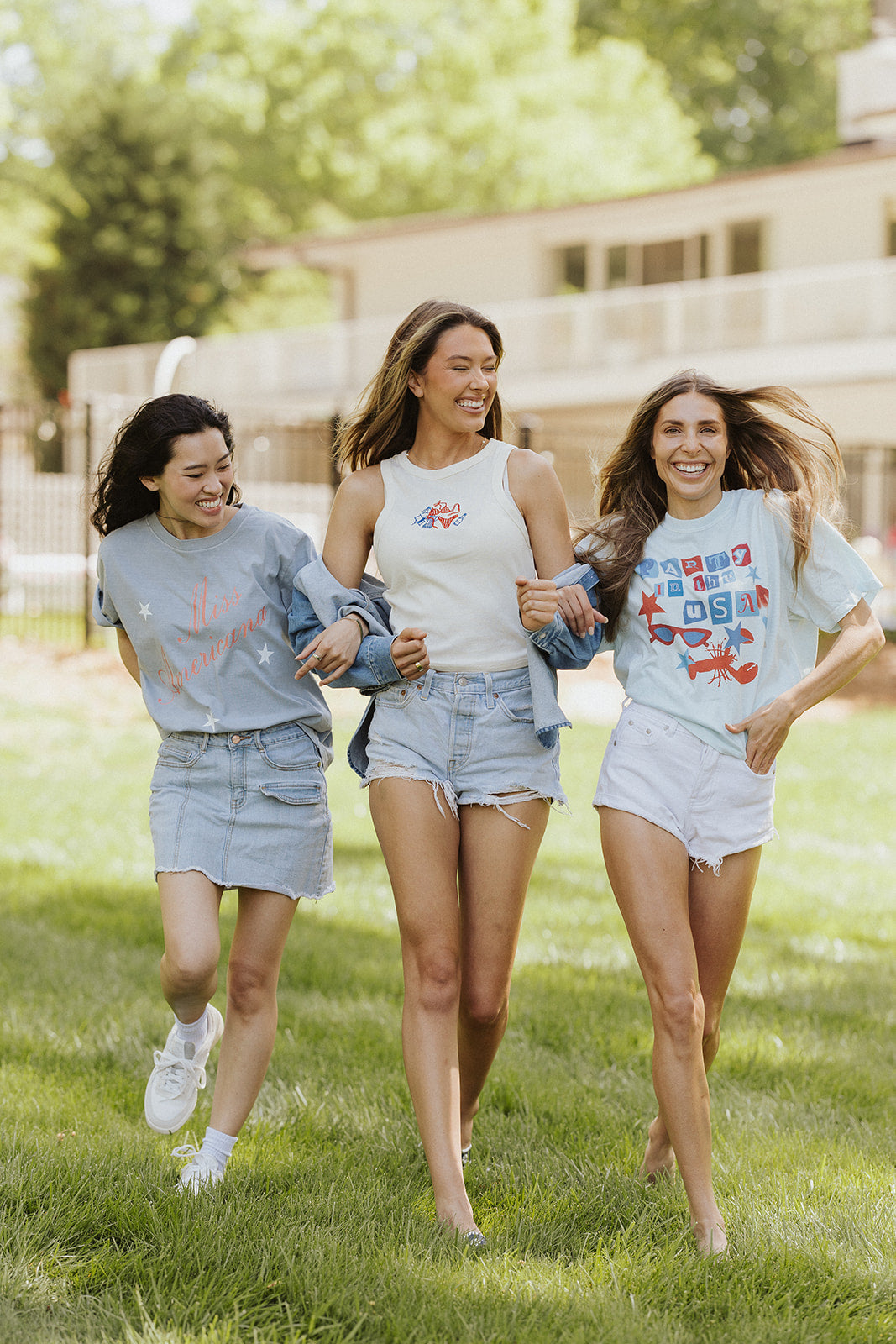 Miss Americana Star Cropped Tee