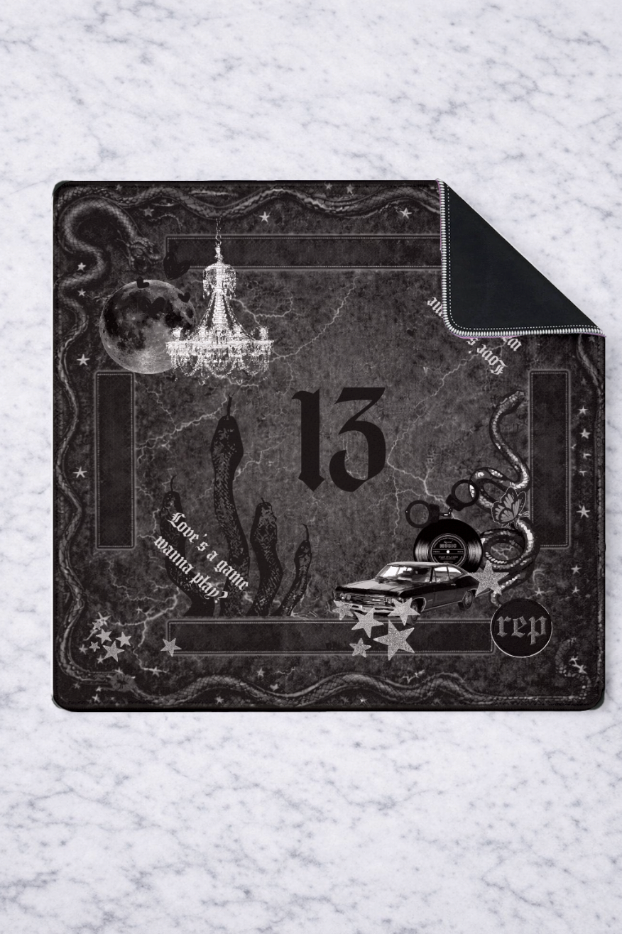 Mahjong Mat in Delicate Collage 33"x33"