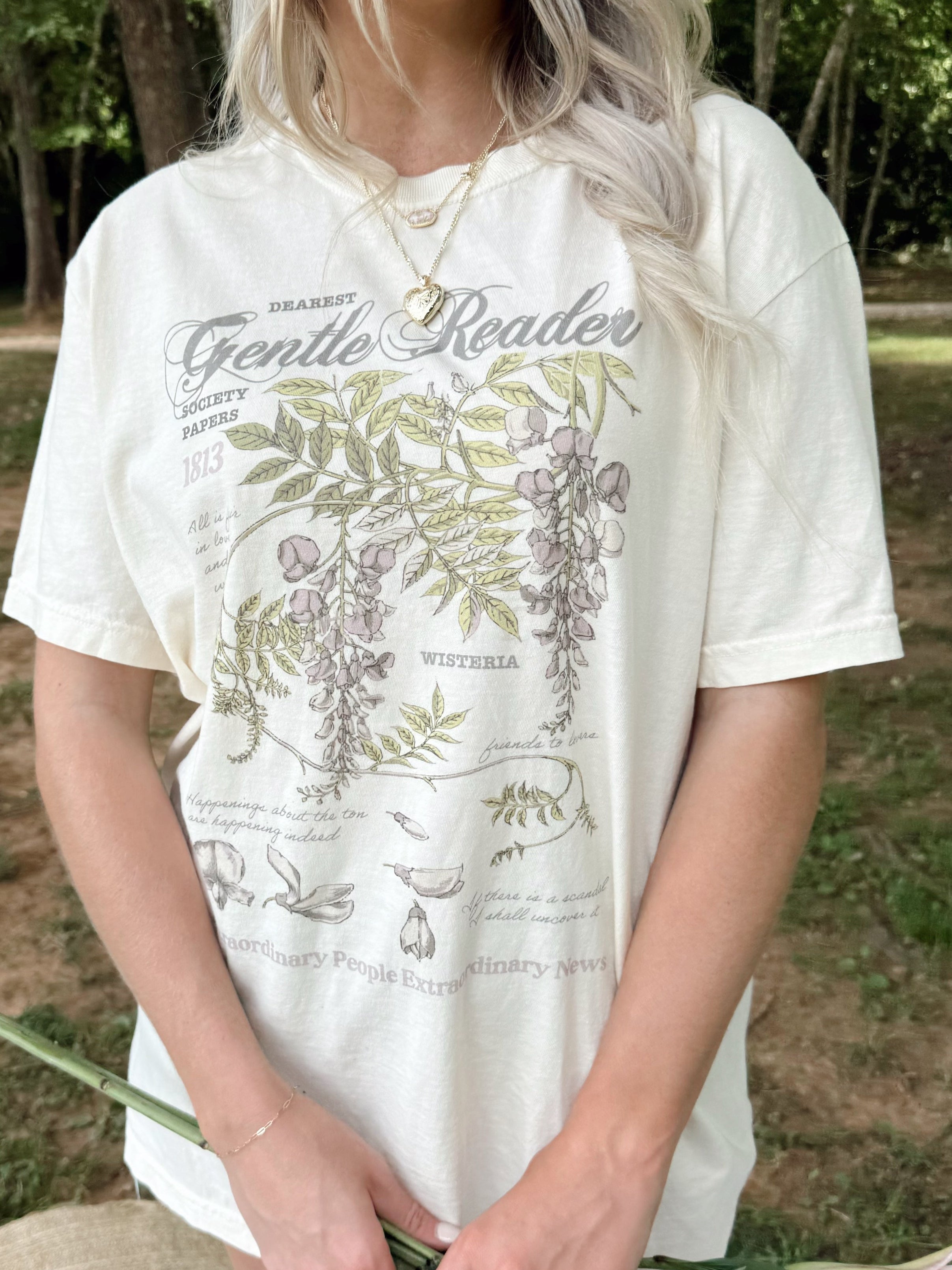 Dearest Reader Tee - Spill The Tea Bridgerton Collection 