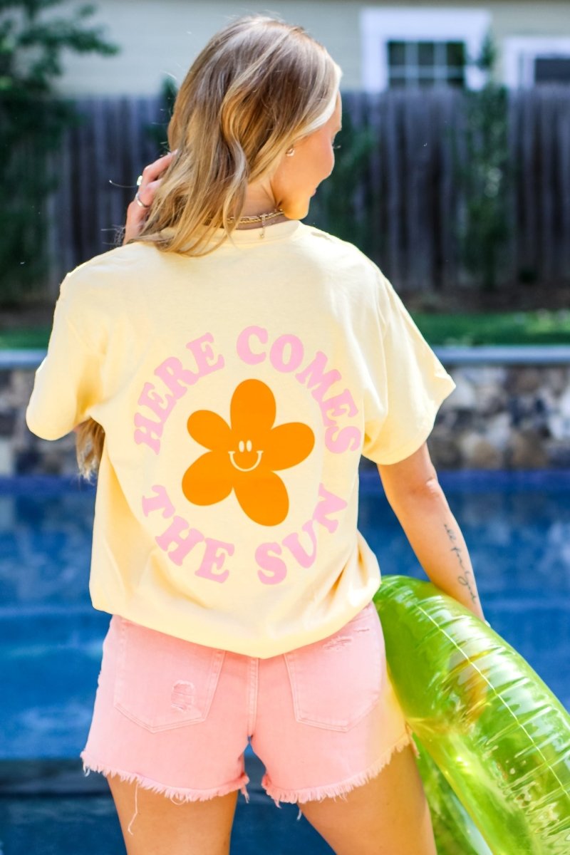 Here Comes The Sun Tee - Girl Tribe Co.